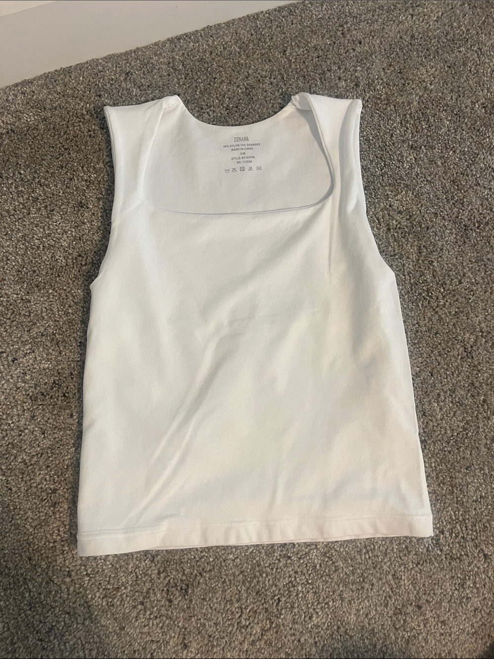 Brand New! Size S/M Zenana White Scoop Neck Tank Top